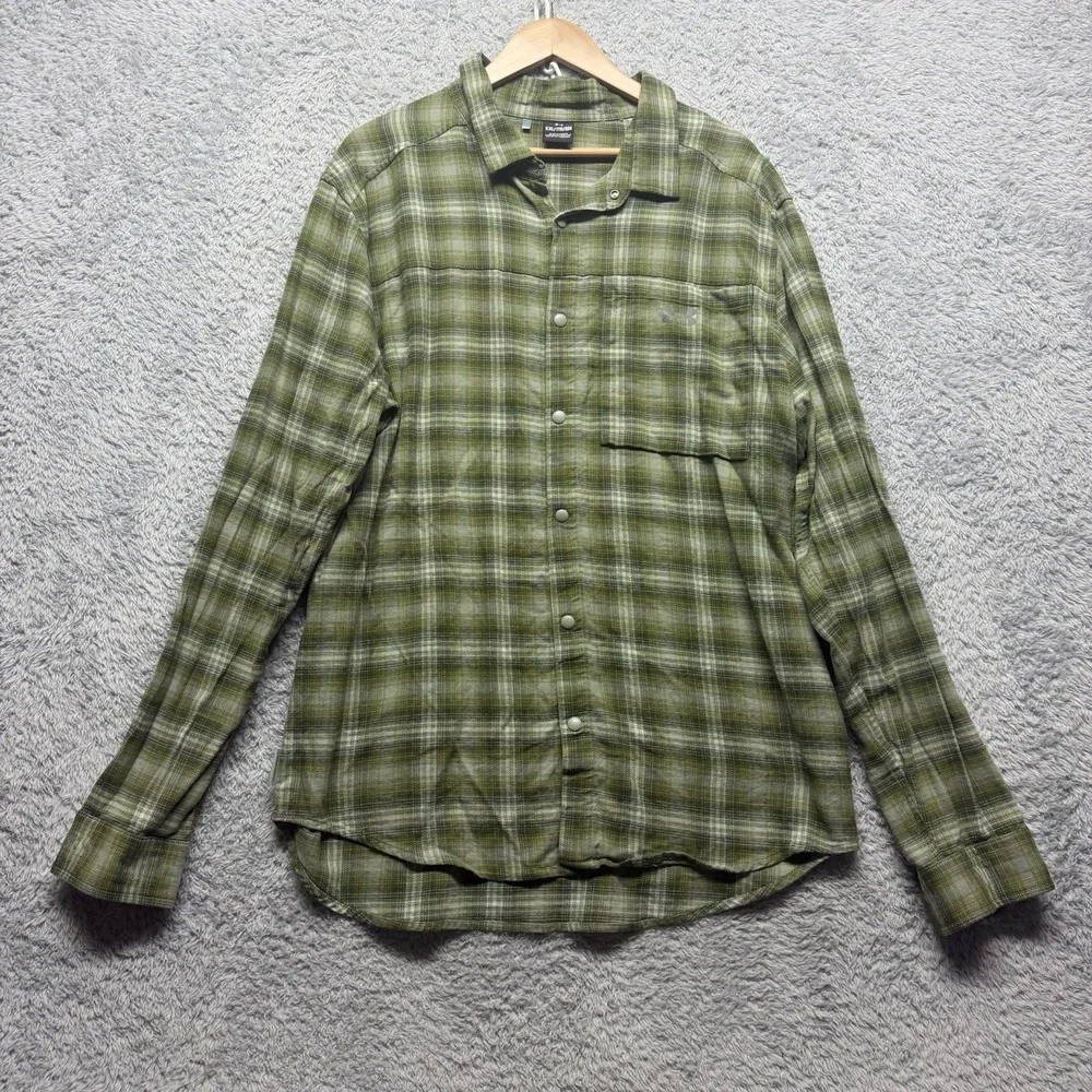 Under Armour Flannel Shirt Mens XL Green Plaid Snap Up Long Sleeve Pocket Logo